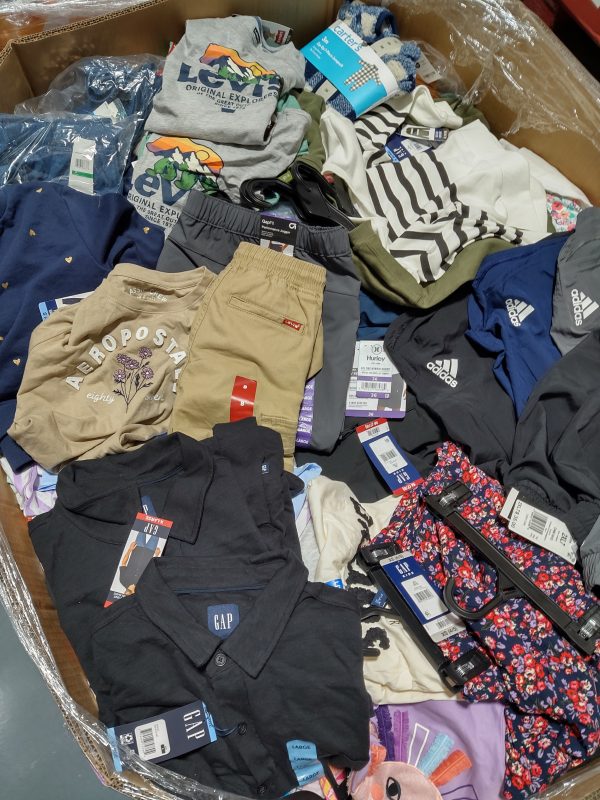 Sam’s Club Premium Mixed Clothing Pallet NWT Assorted Sizes